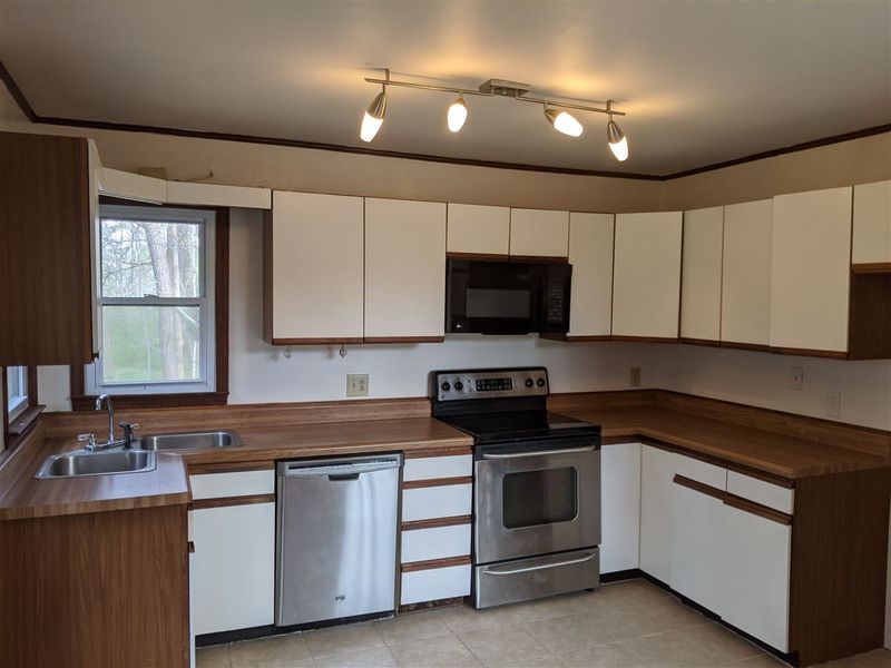 1720 Bayleaf Trl, Raleigh, NC 27614