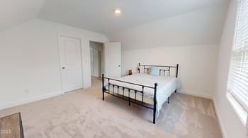 1720 Pinecliff Ct, Fuquay Varina, NC 27526