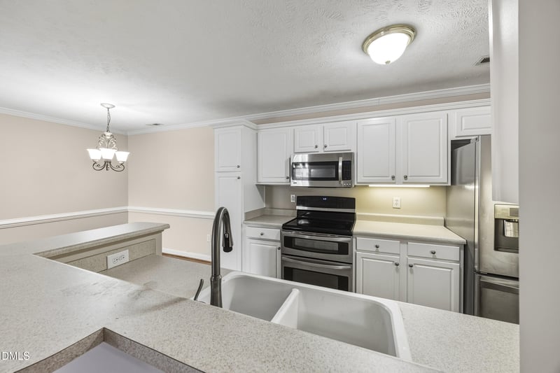 1720 Renwick Dr #102, Fayetteville, NC 28304