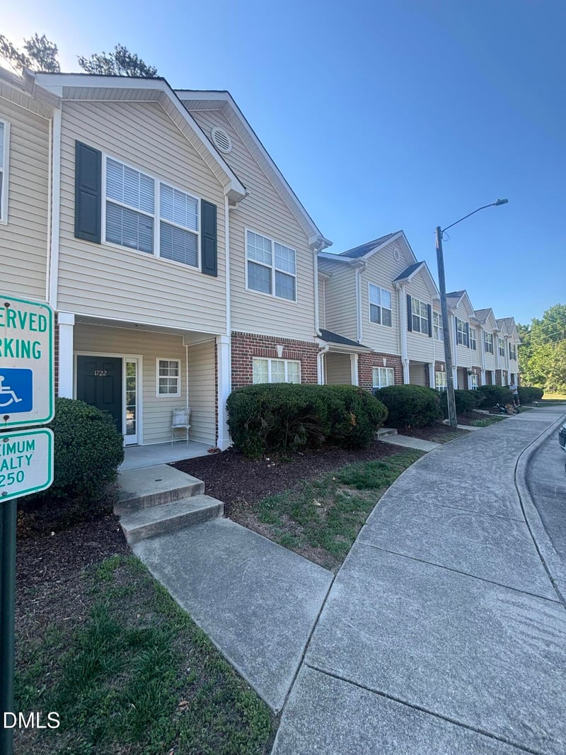 1720 Talon Ridge Way, Raleigh, NC 27610