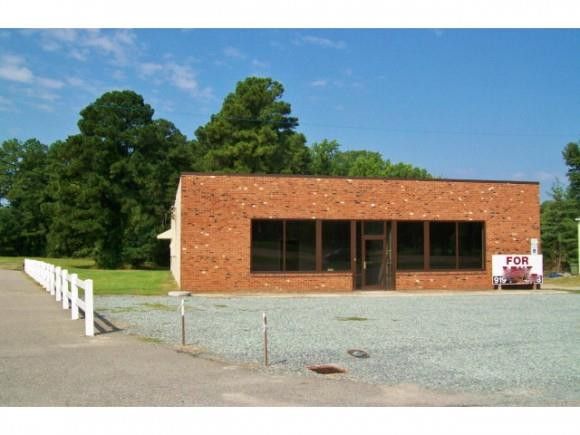 1720 Westover Dr, Sanford, NC 27330