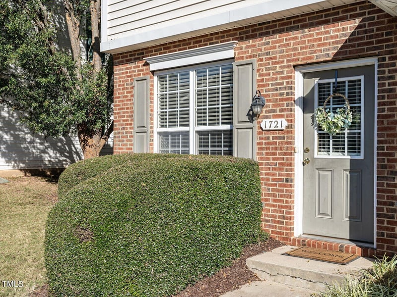 1721 Sorrell Brook Way, Raleigh, NC 27609