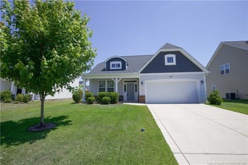1721 Stackhouse Dr, Fayetteville, NC 28314