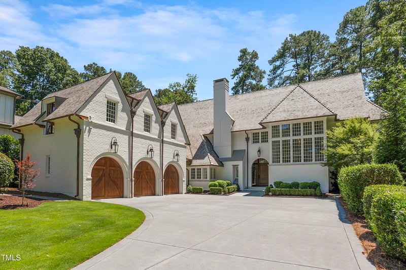 1722 Banbury Rd, Raleigh, NC 27608