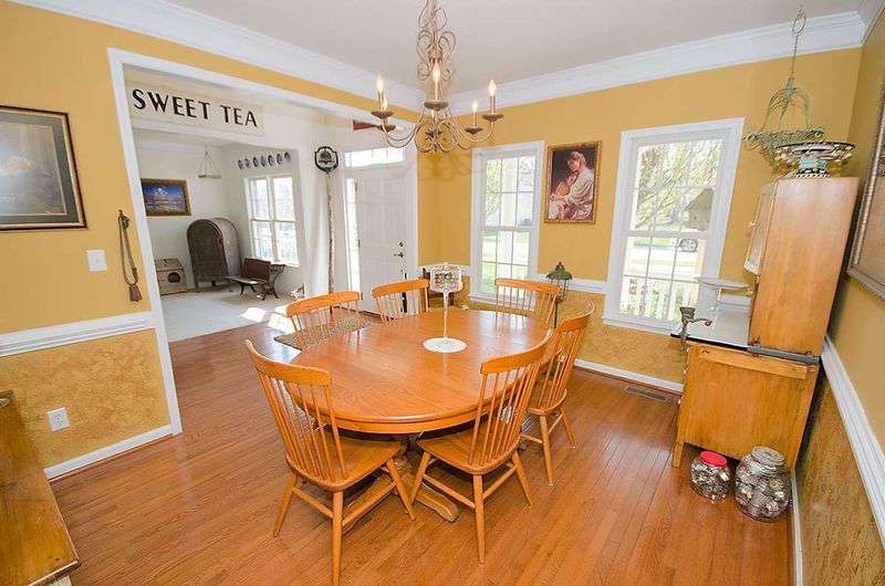 1722 Crystal Creek Dr, Durham, NC 27712