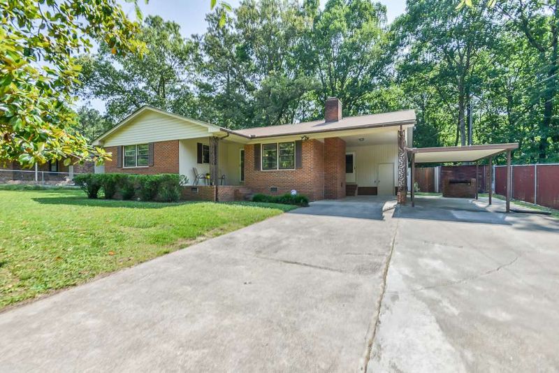 1722 Fletchers Chapel Rd, Durham, NC 27703