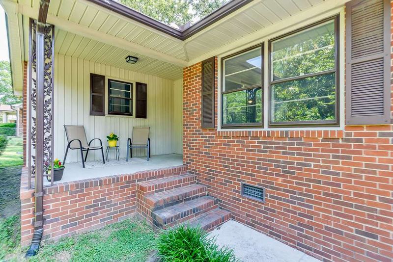 1722 Fletchers Chapel Rd, Durham, NC 27703