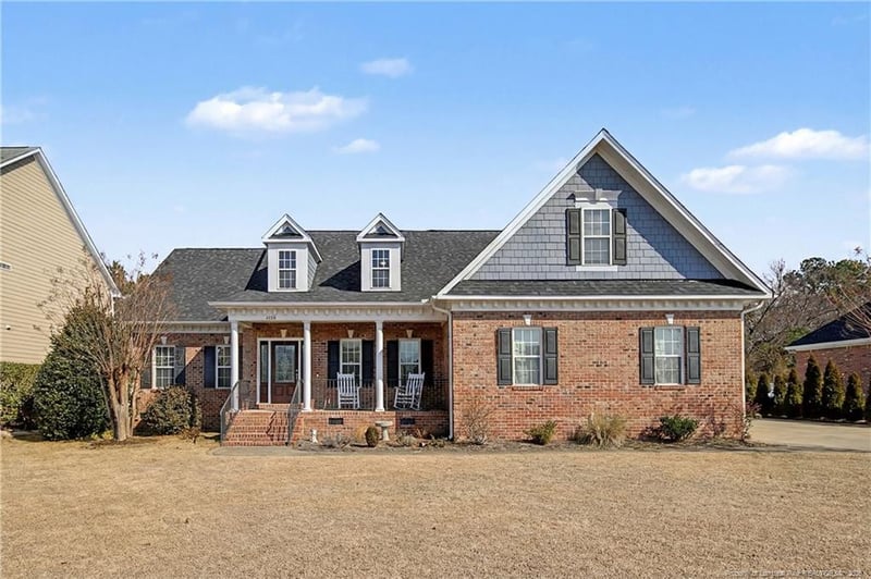 1722 Holloman Dr, Fayetteville, NC 28312