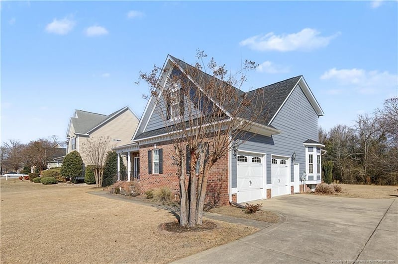 1722 Holloman Dr, Fayetteville, NC 28312