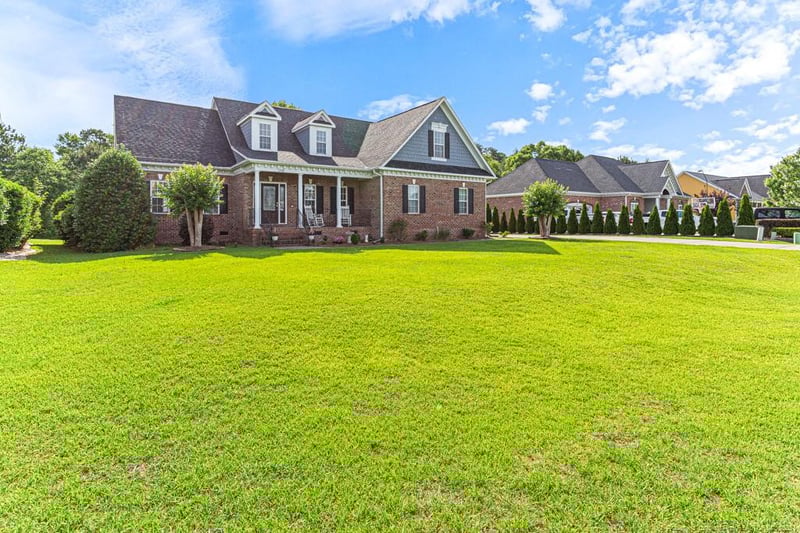 1722 Holloman Dr, Fayetteville, NC 28312
