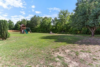 1722 Holloman Dr, Fayetteville, NC 28312