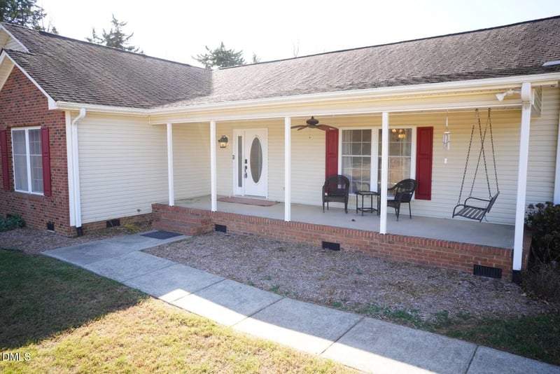 1722 Saddle Club Rd, Mebane, NC 27302