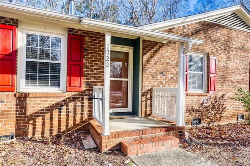 1722 Seabrook Ave, Cary, NC 27511