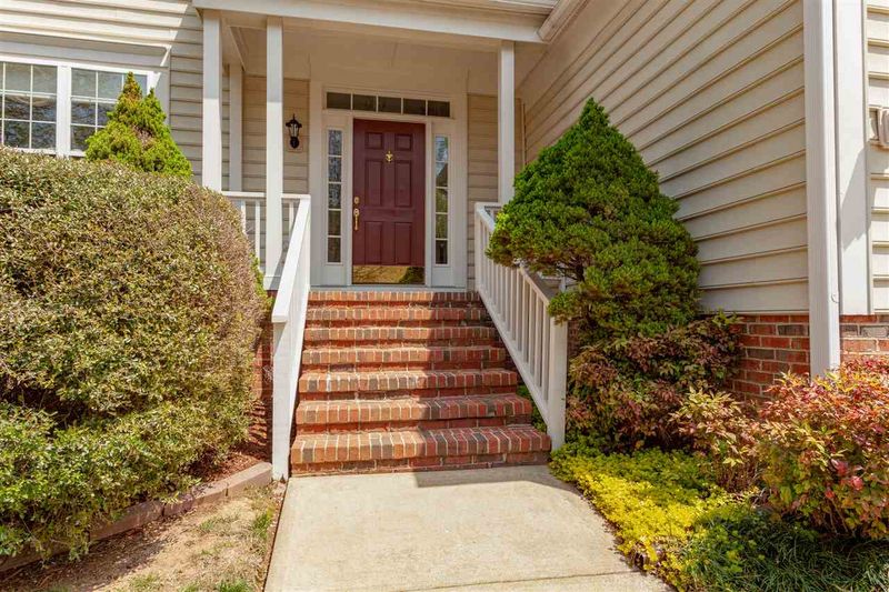 1722 Waterland Dr, Apex, NC 27502