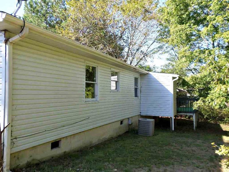 1723 Collier Rd, Durham, NC 27707