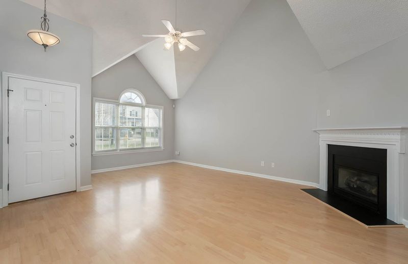 1723 Crag Burn Ln, Raleigh, NC 27604