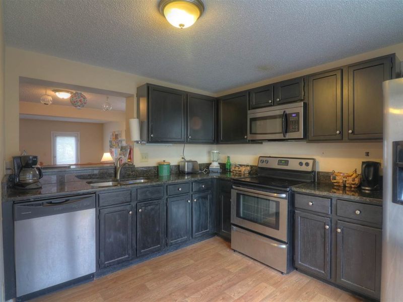 1723 Kayla Ct, Raleigh, NC 27606