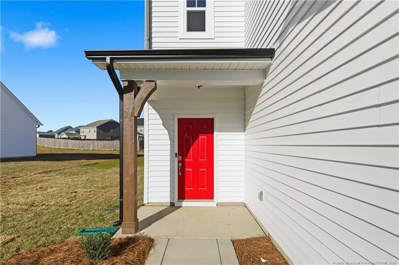 1723 Man O War Dr, Hope Mills, NC 28348