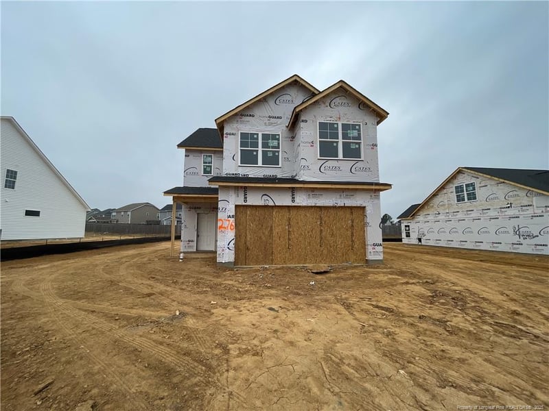 1723 Man O War Dr, Hope Mills, NC 28348