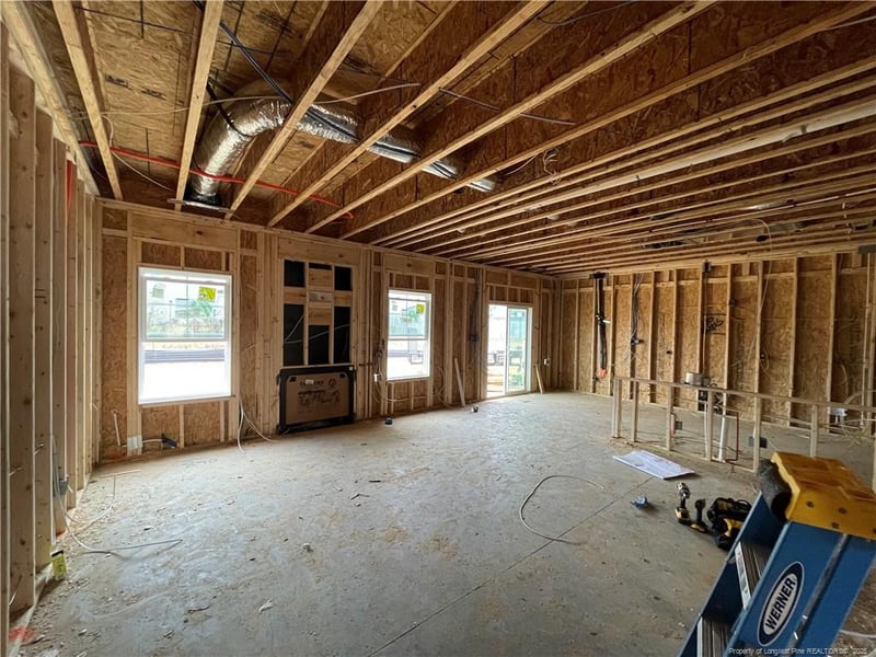 1723 Man O War Dr, Hope Mills, NC 28348