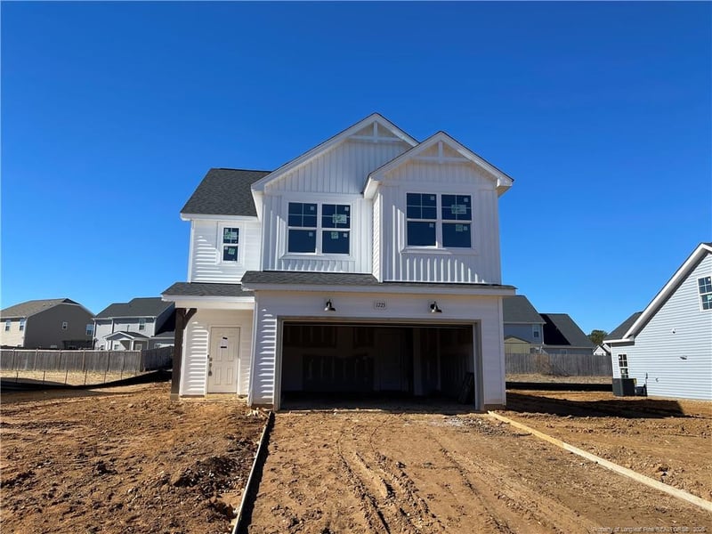 1723 Man O War Dr, Hope Mills, NC 28348