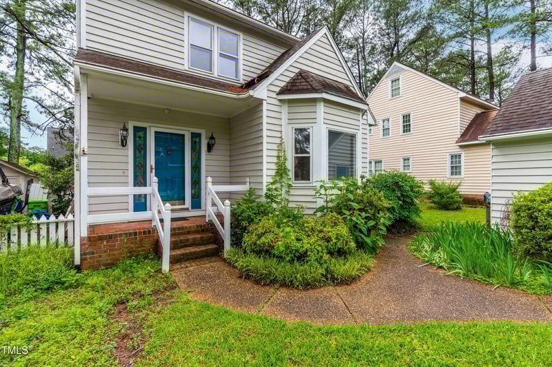 1724 Briarforest Pl, Raleigh, NC 27615