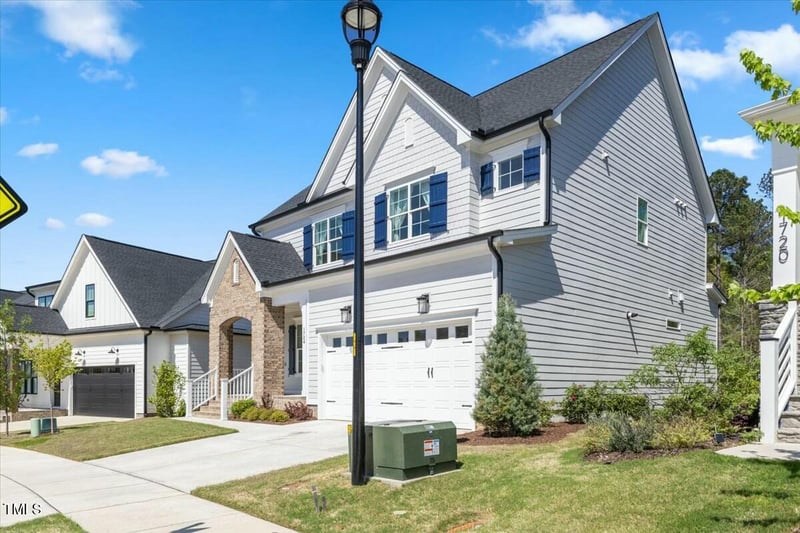 1724 Deacon Falls Way, Wendell, NC 27591