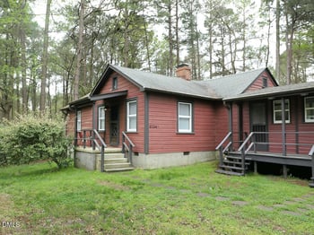 1724 Legion Rd #B, Chapel Hill, NC 27517