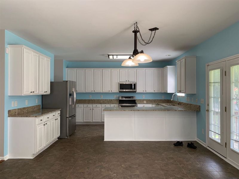 1724 Ravenwing Dr, Fuquay Varina, NC 27526