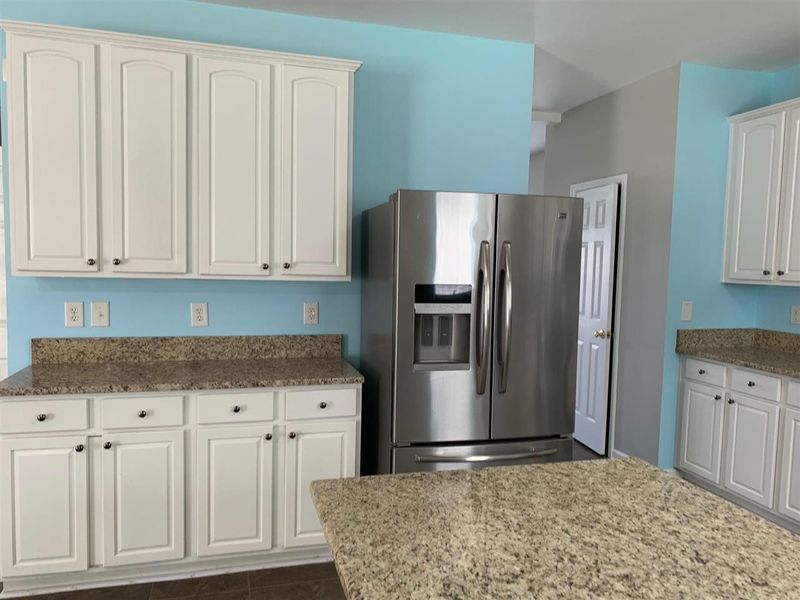 1724 Ravenwing Dr, Fuquay Varina, NC 27526