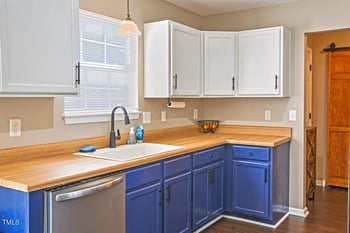 1724 Ridge Heights Dr, Fuquay Varina, NC 27526