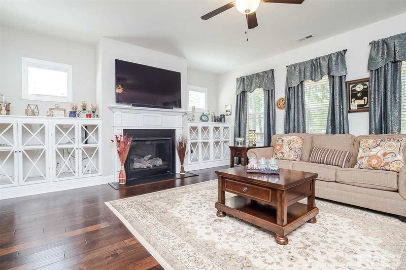 1725 River Jump Ct, Franklinton, NC 27525