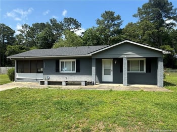 1725 Sand Hill Rd, Hope Mills, NC 28348