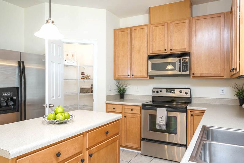 1725 T W Alexander Dr #605, Durham, NC 27703