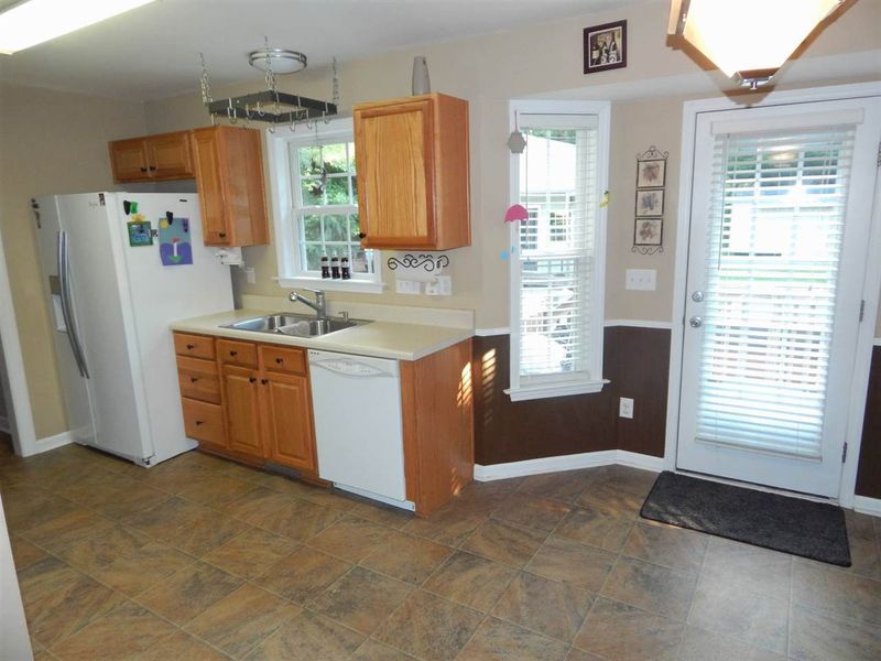1726 Cobblestone Dr, Creedmoor, NC 27522