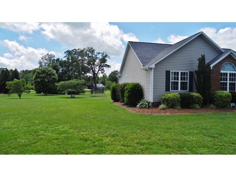 1726 Johnson Rd, Mebane, NC 27302