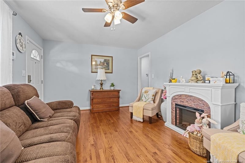 1726 Martindale Dr, Fayetteville, NC 28304