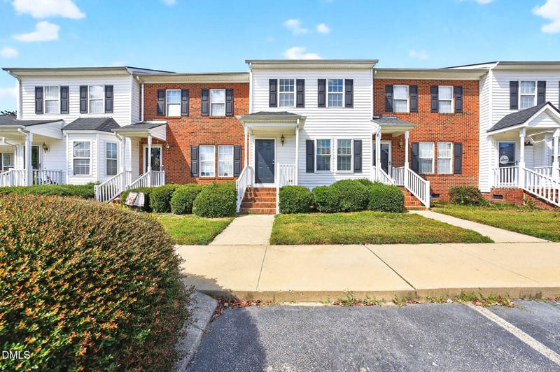 1726 Stroll Cir, Fuquay Varina, NC 27526