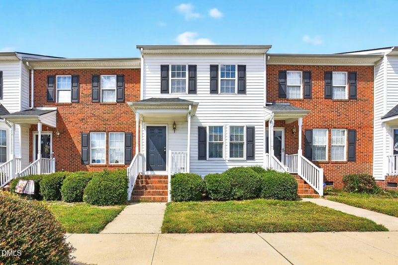 1726 Stroll Cir, Fuquay Varina, NC 27526