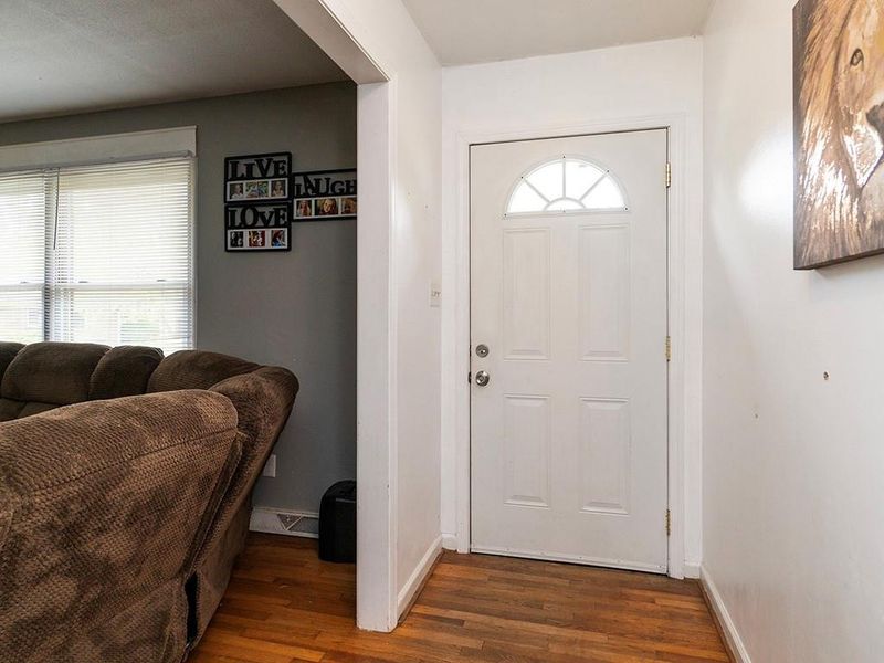 1727 Cherry Dr, Burlington, NC 27215