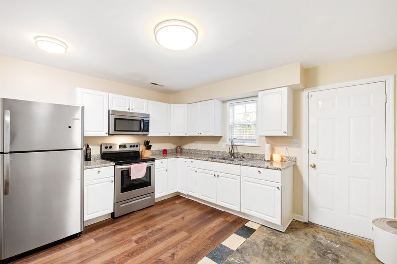 1727 Morehead Ave #102, Durham, NC 27707