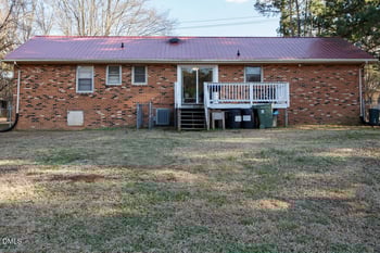 1727 Pinecrest Rd, Henderson, NC 27536