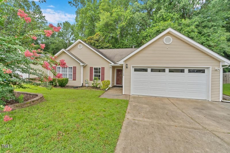 1728 Balfour Downs Cir, Fuquay Varina, NC 27526