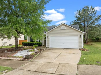 1728 Honey Springs Ave, Fuquay Varina, NC 27526