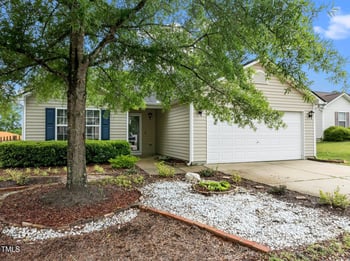 1728 Honey Springs Ave, Fuquay Varina, NC 27526