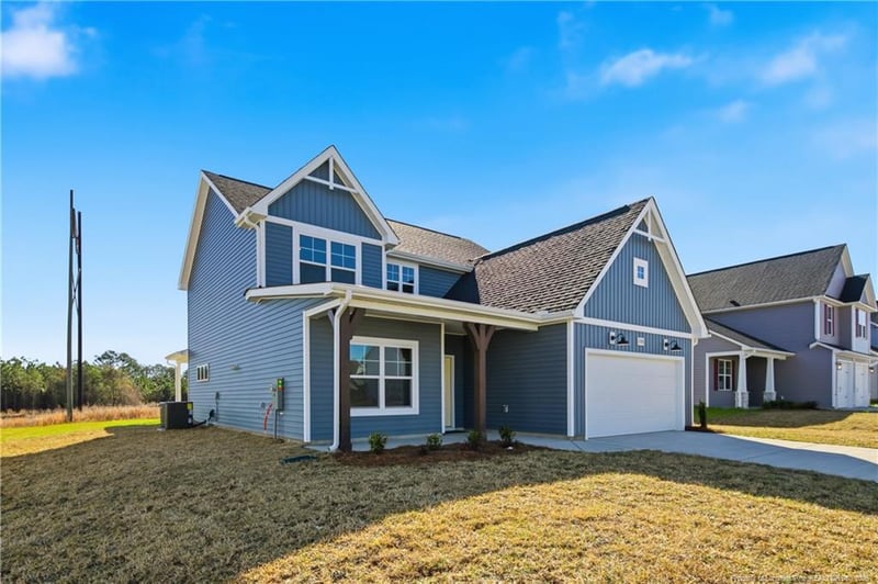 1728 Man O War Dr, Hope Mills, NC 28348