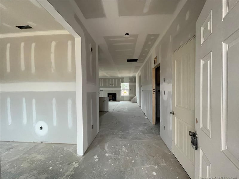 1728 Man O War Dr, Hope Mills, NC 28348