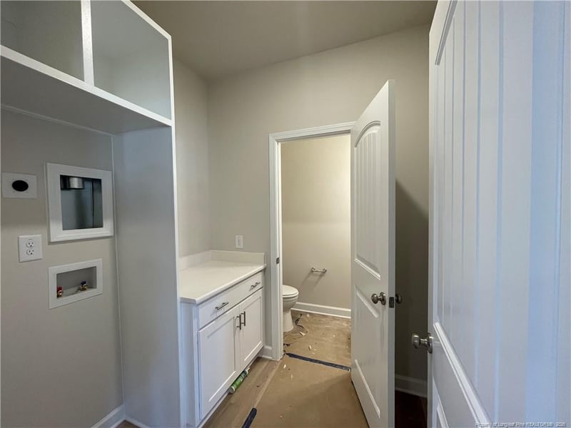 1728 Man O War Dr, Hope Mills, NC 28348