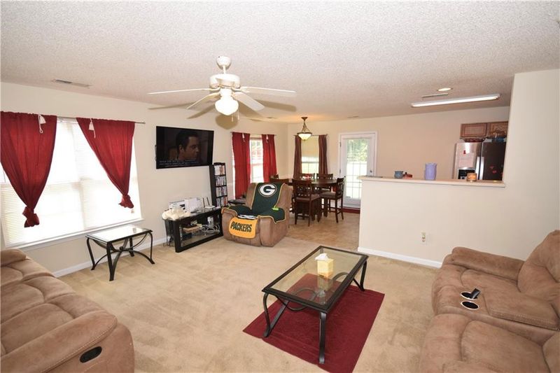 1728 Northside Dr, Burlington, NC 27217