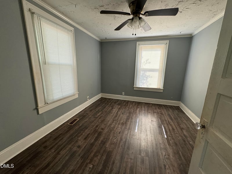 1728 Sharpe Rd, Burlington, NC 27217